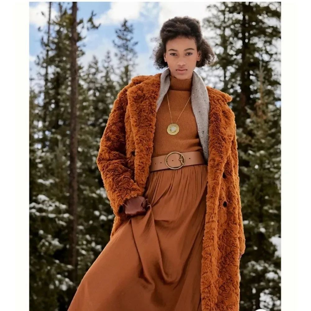Anthropologie Relaxed Faux Fur
Coat size M